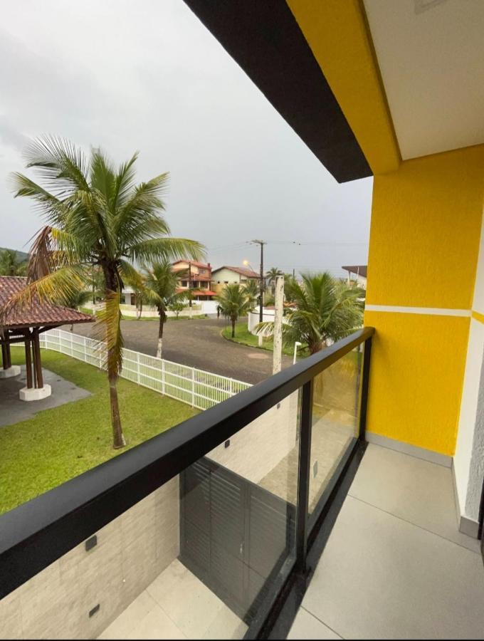 Villa Chale Amarelo Itanhaém Esterno foto