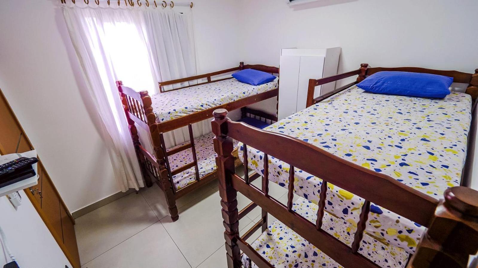 Villa Chale Amarelo Itanhaém Esterno foto